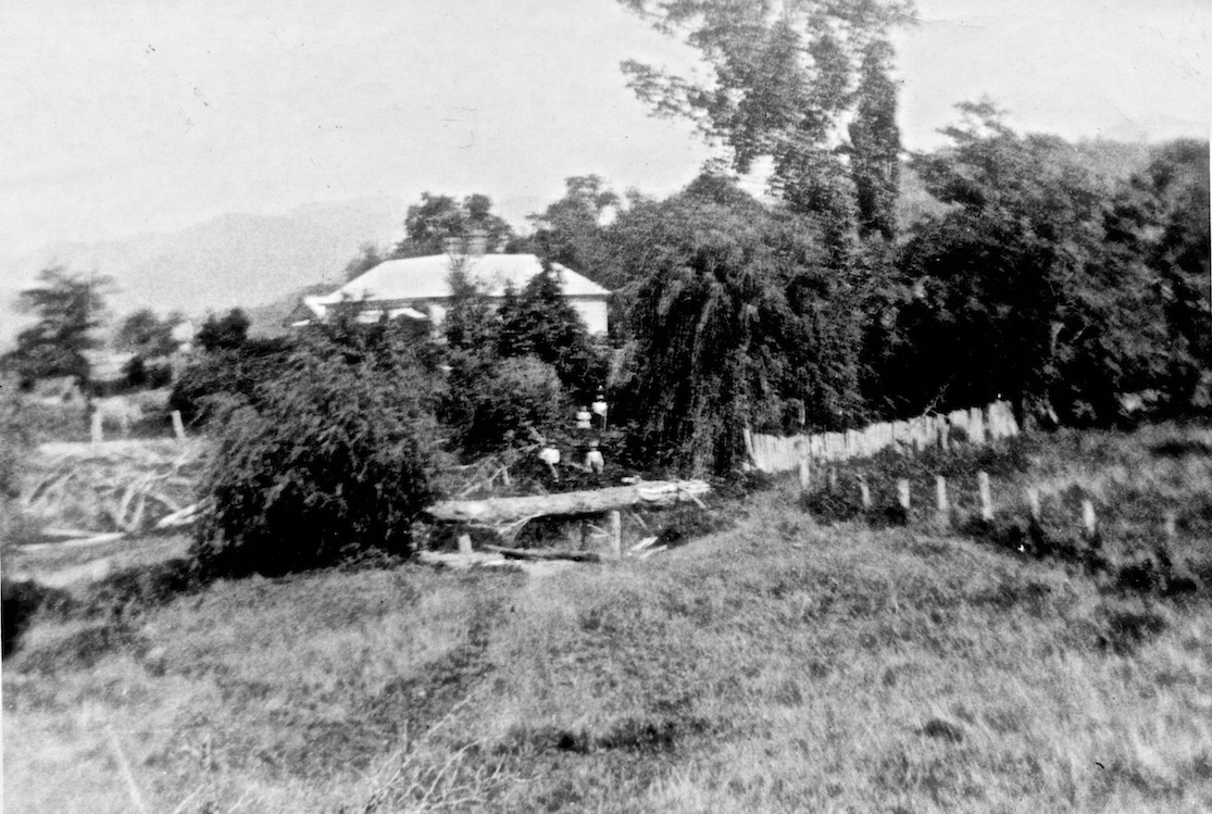 Darlingford Farm approx 1923. High Country History Hub